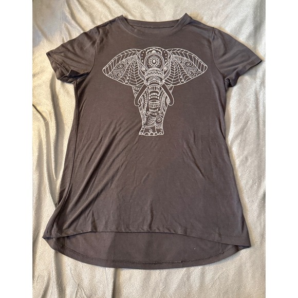 Zoe + Liv Tops - Zoe + Liv Elephant Graphic Tee Women Small Grey Boho Mandala Shirt Spiritual Zen